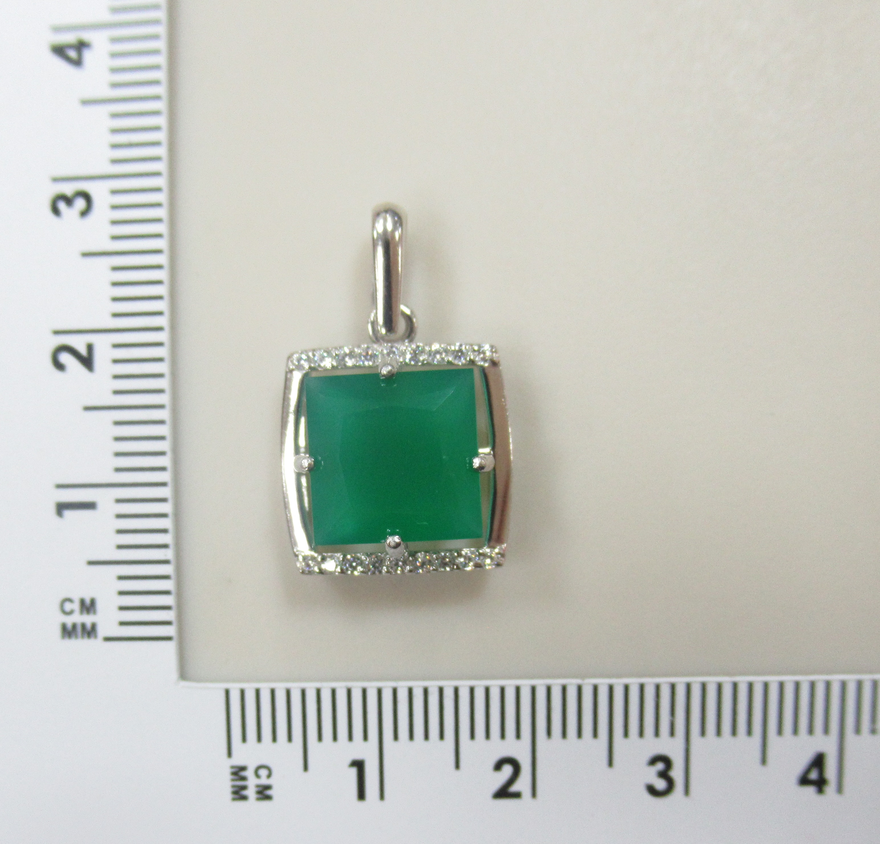 Серебряная подвеска с агатом